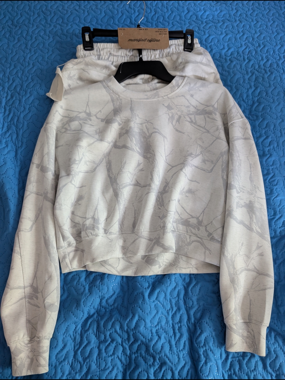 Women's Light Gray Marble-Print Cropped Sweatshirt And Short